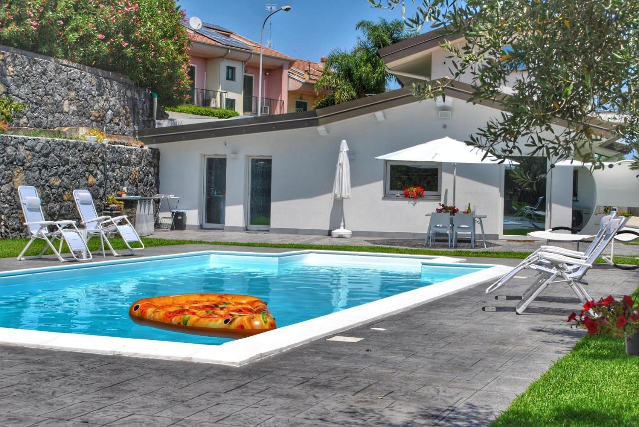 Villa Dedalisa By Holidayngo Acireale Exterior foto